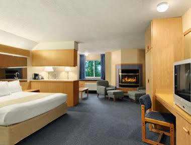 Baymont Inn & Suites By Wyndham Anchorage Airport Exterior foto
